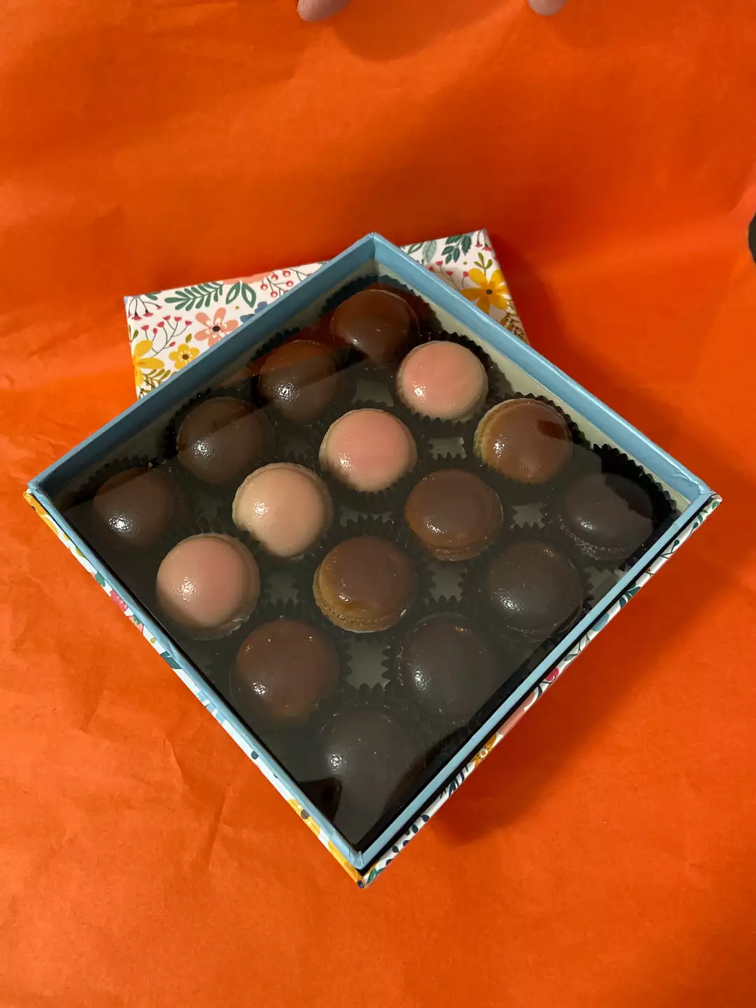 coffret 16 chocolats rond